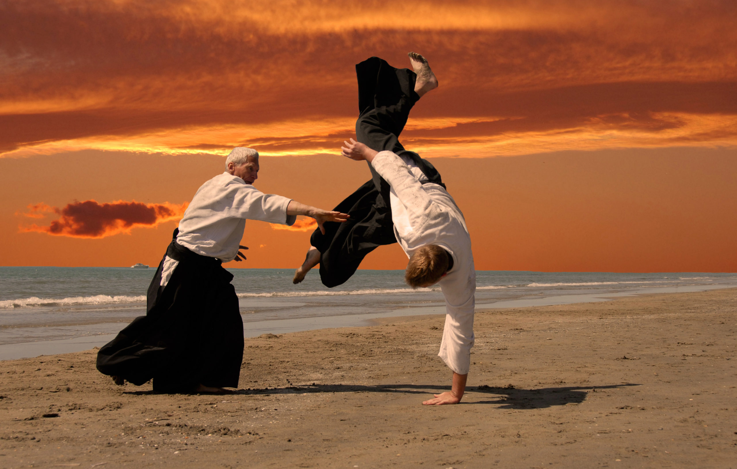 aikido au couché de soleil